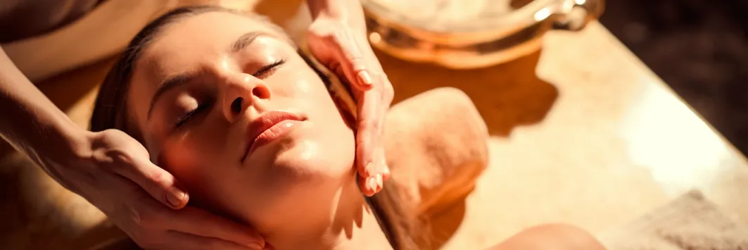 Gold Collagen Facial